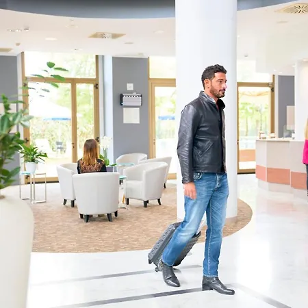 Novotel Corso Giulio Cesare Ξενοδοχείο 4*
