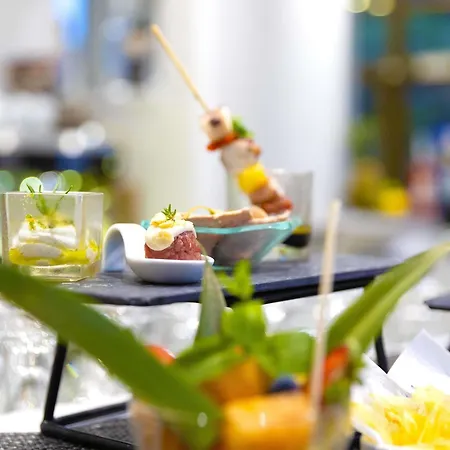 Ξενοδοχείο Novotel Corso Giulio Cesare 4*