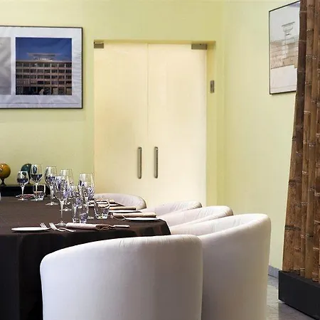 Otel Nh Lingotto Congress