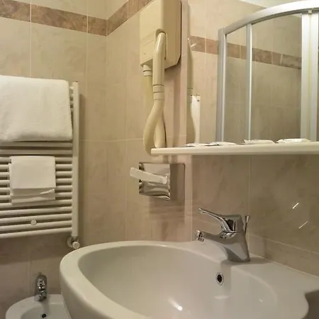 Le Petit Hotell 3*