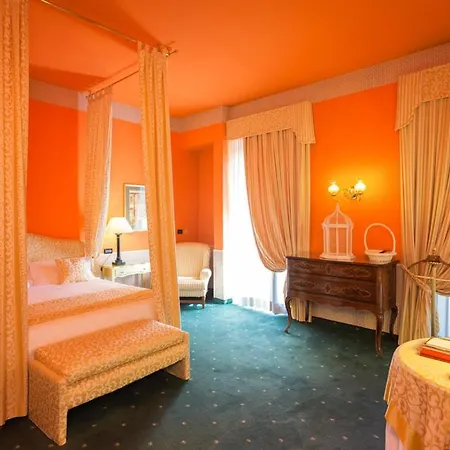Victoria & Iside Otel 4*