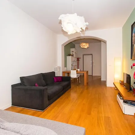Apartamento Porta Nuova & Parco Del Valentino Roomy Flat