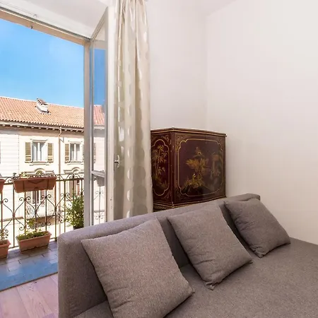 Apartamento Porta Nuova & Parco Del Valentino Roomy Flat