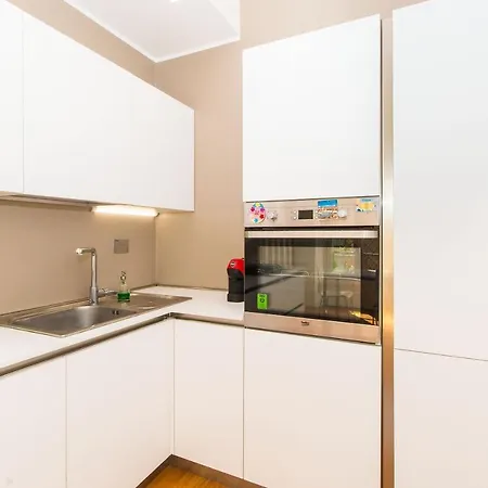 Appartamento Porta Nuova&parco Del Valentino Roomy Flat Torino