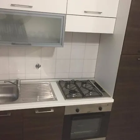 Santa Rita Corso Cosenza 1 Minuto Inalpi Arena Concerti Ex Palaalpitour 8 Min Dal Centro 7 Min Ospedale Molinette 6 Min Politecnico Parcheggio Libero Gratuito *