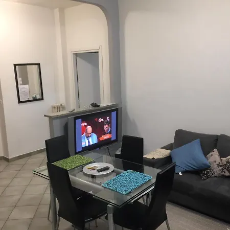Santa Rita Corso Cosenza 1 Minuto Inalpi Arena Concerti Ex Palaalpitour 8 Min Dal Centro 7 Min Ospedale Molinette 6 Min Politecnico Parcheggio Libero Gratuito * Torino