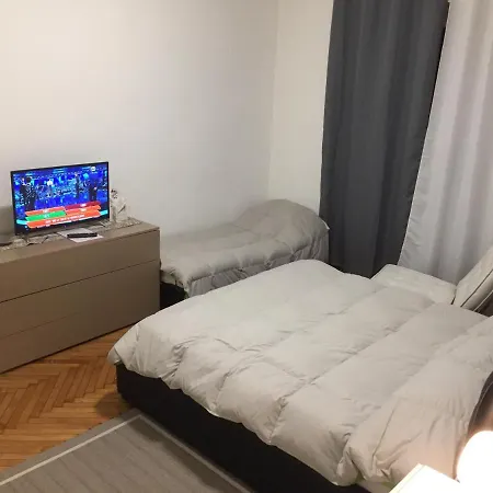 Santa Rita Corso Cosenza 1 Minuto Inalpi Arena Concerti Ex Palaalpitour 8 Min Dal Centro 7 Min Ospedale Molinette 6 Min Politecnico Parcheggio Libero Gratuito * Torino