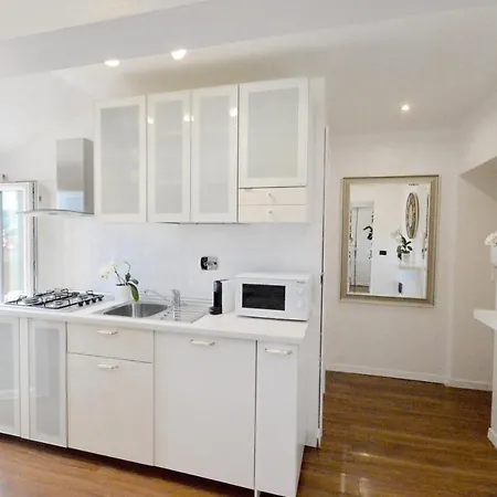 Apartment Luxury Netflix Center Aircond Wifi *