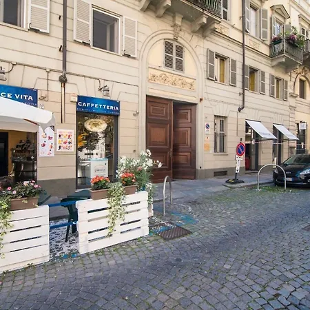 Piazza Vittorio Veneto Elegant Flat Apartment