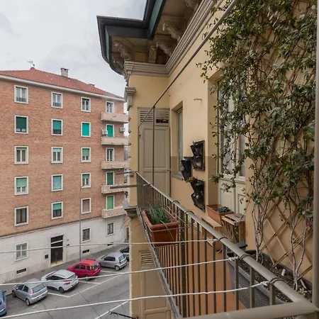 Casa Emiland Vicino Al Fiume Dora By Wonderful Italy *
