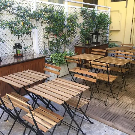 Отель Western Genova 4*