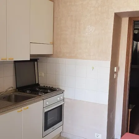 Bilocale Comodo A Tutti I Servizi. Aurora Apartment *