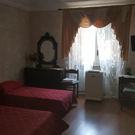 Bilocale Comodo A Tutti I Servizi. Aurora * Turin