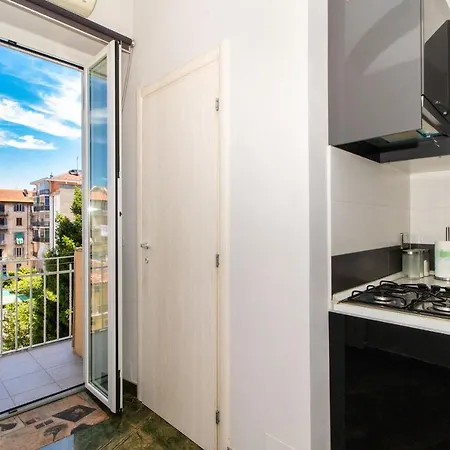 Borgo San Paolo Stylish Apt With Jacuzzi * Turin