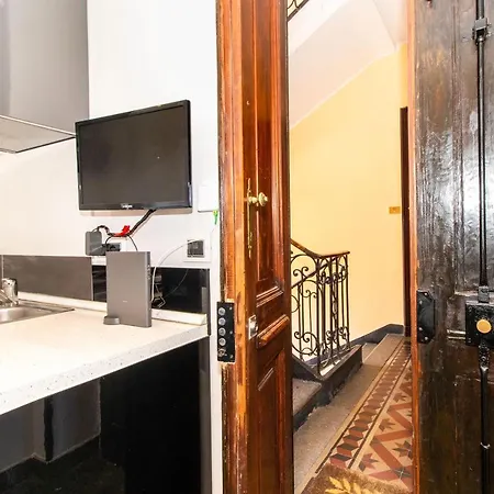 Borgo San Paolo Stylish Apt With Jacuzzi * Turin