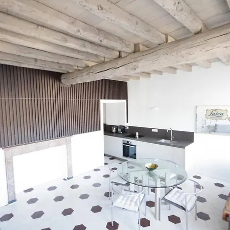 Maison In Centro Apartment *