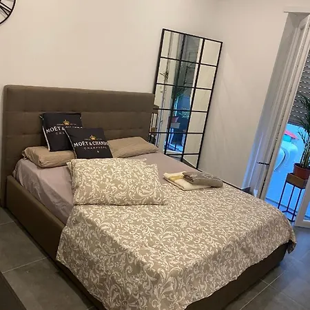 Decoluxe !apartamento Con 1 Da Letto , In Zona San Paolo , Via Martiniana *