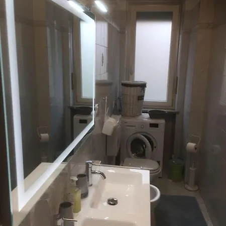 Santa Rita Corso Cosenza 1 Minuto Inalpi Arena Concerti Ex Palaalpitour 8 Min Dal Centro 7 Min Ospedale Molinette 6 Min Politecnico Parcheggio Libero Gratuito *