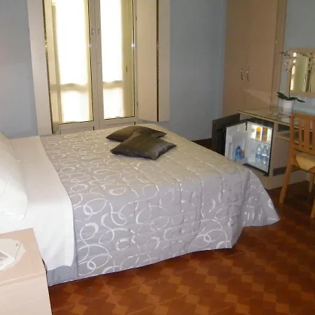 Apartment Central-- And - Alba *