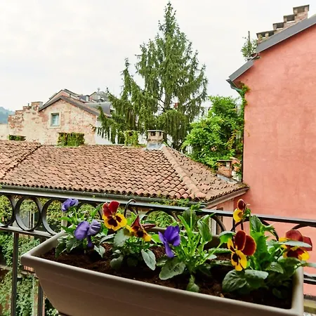 Tra I Tetti E Il Cielo Apartment Turin