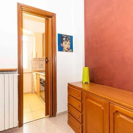 Cityview Balcony Flat Apartment *