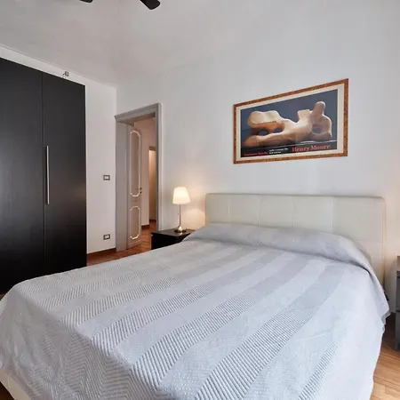 Apartment Out *