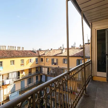 Cernaia Central & Functional Flat Apartment *