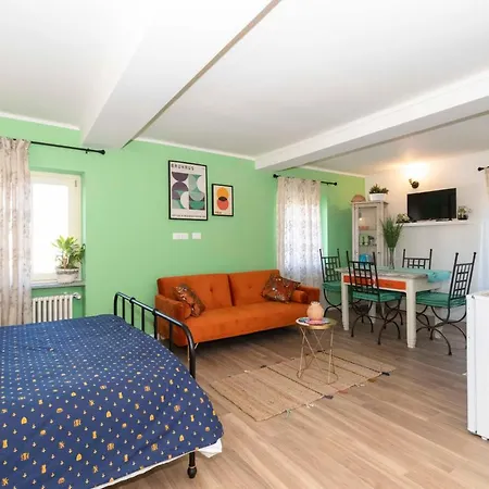 Borgo Dora Artistic Studio Apartment *
