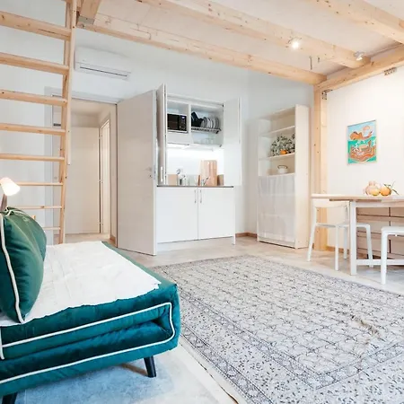 Le Fiabe - Dai Giardini Reali Al Castello Apartment Turin
