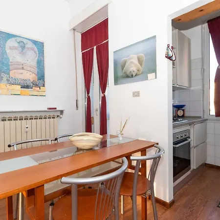 Apartment Precollina Balcony Flat Turin