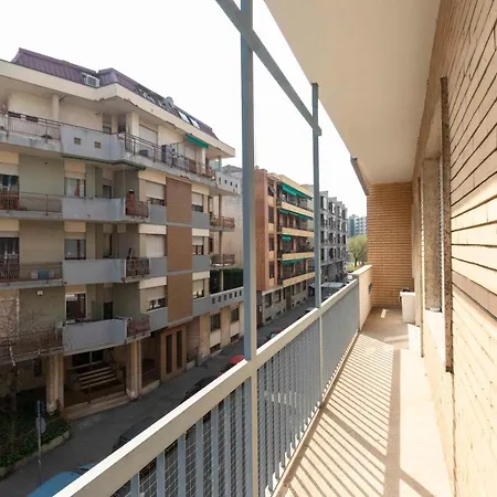 Ca' 50 Modern Balcony Flat Apartment