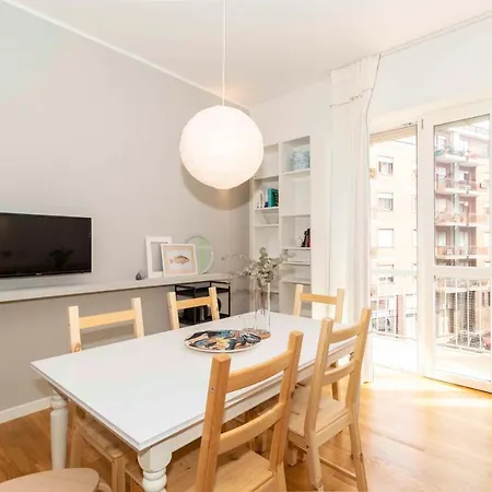 Apartment Ca' 50 Modern Balcony Flat *