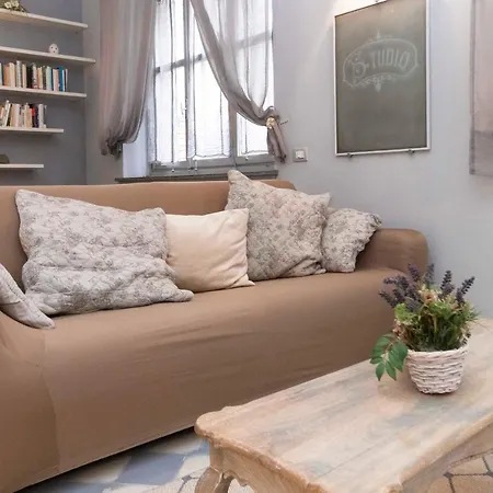 Santa Maria Central Loft Apartment Turin