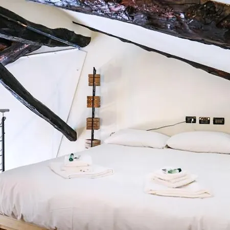 Vittorio Attic Apartment