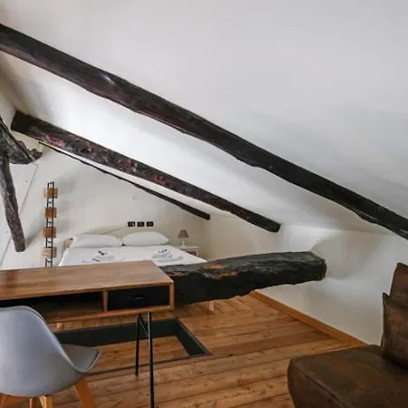 Vittorio Attic Apartment