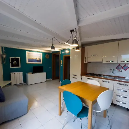 Apartment House Boat In Downtown Piazza Statuto - Oddone *