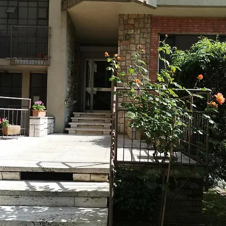 Casa Lucia Apartment *