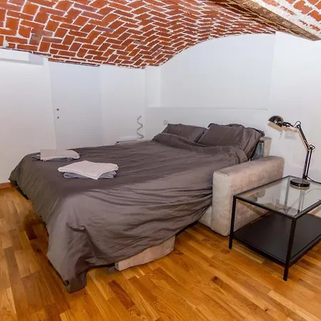 Apartment Industrial Loft -center Of Turin- By Happyhostorino *