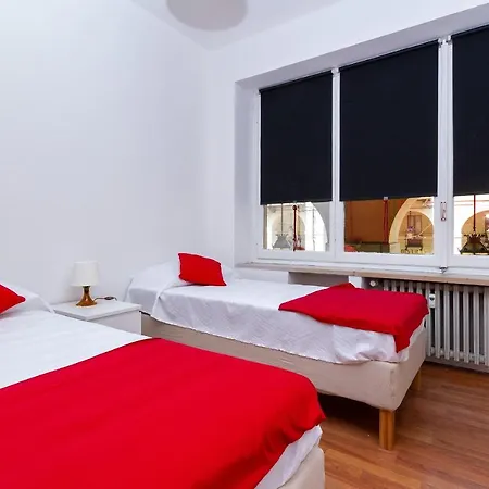 Appartamento Hostdomus - Sotto Il Portico