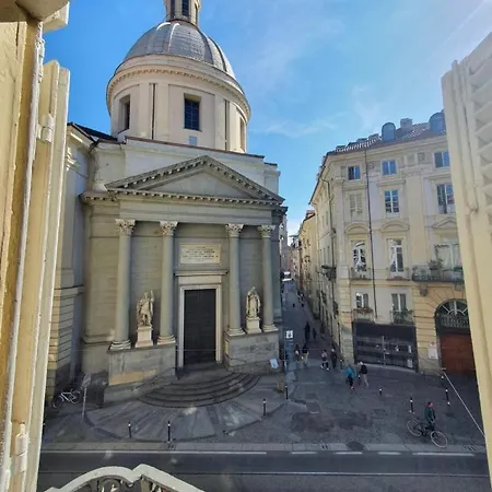 Center Quadrilatero * Turin