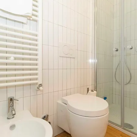 Aurora Lovely Flat With Balcony Turin