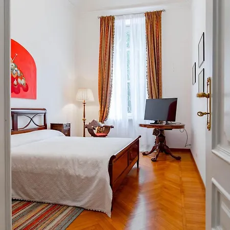 Apartment The Queen By Happyhostorino