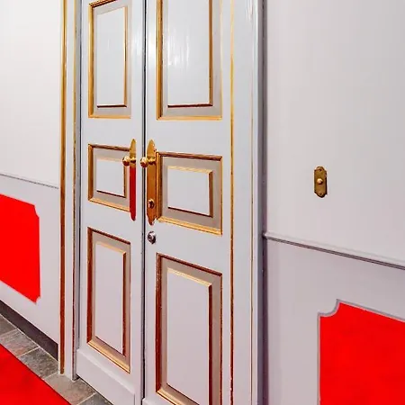 Apartamento Ca Maria Vittoria By Happyhostorino *