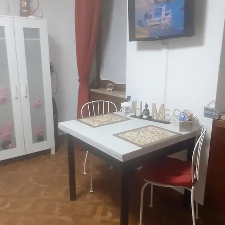 La Petite Maison