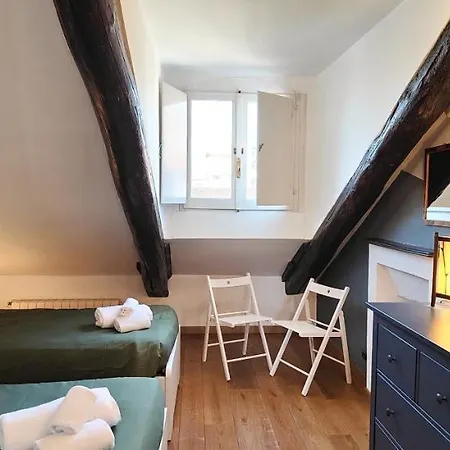 Hostdomus - Gli Aristogatti Apartment Turin
