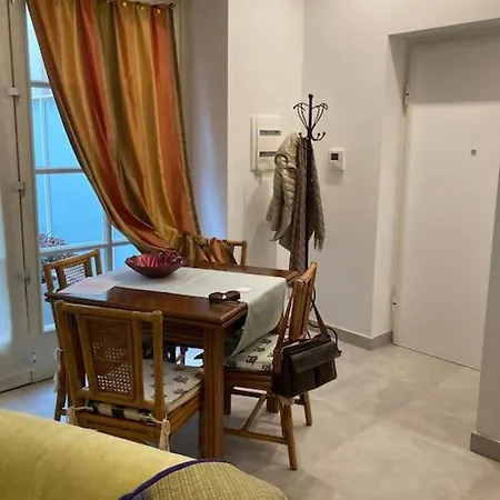 Apartment Il Cortiletto In Centro A *