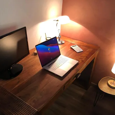 Appartamento Casa Toret: Bilocale Luminoso E Moderno, Ben Attrezzata
