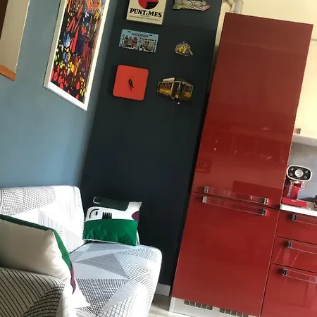 Casa Toret: Bilocale Luminoso E Moderno, Ben Attrezzata Appartamento Torino