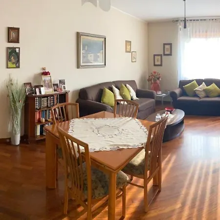 Apartment Cenisia Vicino Al Centro Con Garage Turin