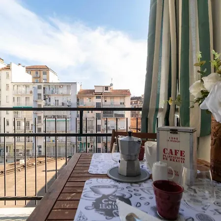 P.zza Vittorio Veneto Cozy Apt W/private Parking